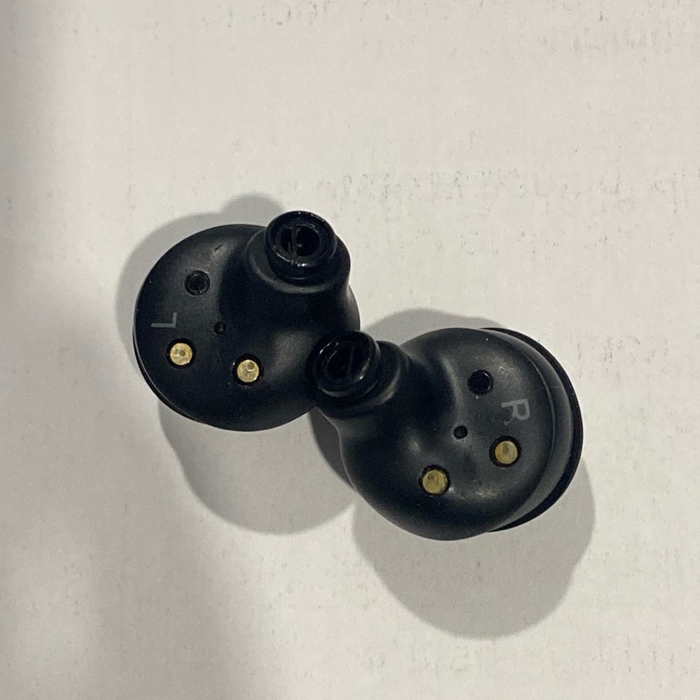 Samsung galaxy buds headset 2019 BLK SM-R170*READ - Picture 3 of 7